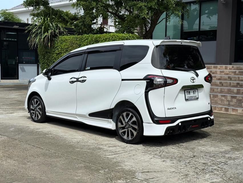2022 TOYOTA SIENTA 1.5 V รถสภาพป้ายแดง วิ่งน้อยเพียง 50,000 กม ประวัติศูนย์ครบ รถไม่เคยมีอุบัติเหตุครับ