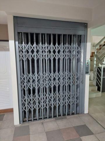 ขายอาคารสำนักงาน ใกล้ BTS สุรศักดิ์ใกล้ เซ็นทรัลพระราม 3 ซอยเจริญราษฎร์7 750 ตารางเมตร 4ชั้น มีลิฟต์ขนส่ง 8