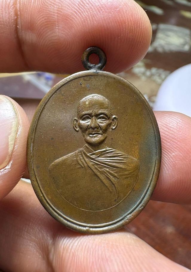 หลวงพ่อพุ่มวัดบางโคล่