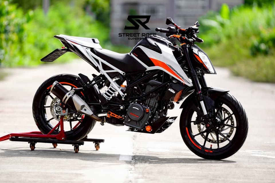 2023 KTM duke390 2023 – รถสวย หล่อ เท่ พร้อม ของแต่งคุมโทนส้ม หล่อๆ 15