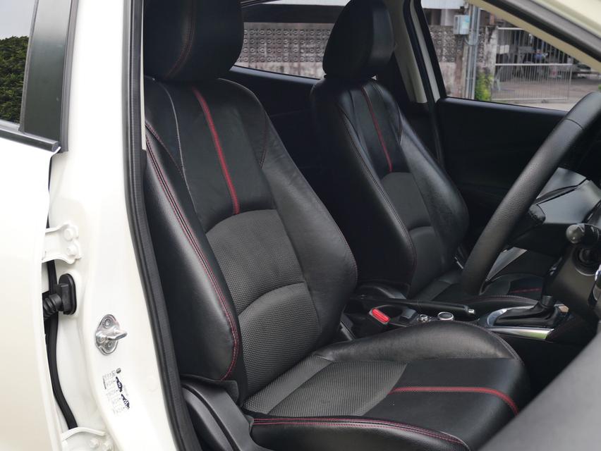 Mazda2 XD High Plus ปี2015 Book serviceครบ  11