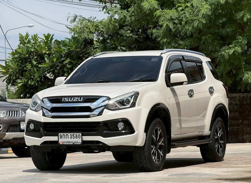 Isuzu MU-X 1.9DA-DVD ปี19