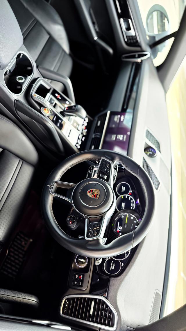 PORSCHE CAYENNE 3.0E Hybrid 2019 จด 2020