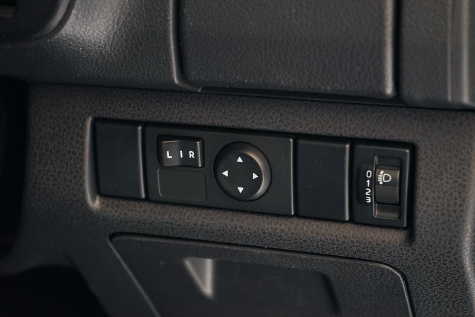 2018 ISUZU D-MAX HI-LANDER CAB-4 1.9 L DDI ( 9127 ) 16