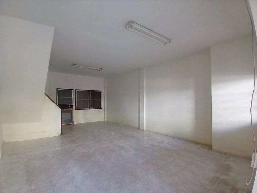 ขายบ้าน 2 ชั้น หมู่บ้านสราญธร คลอง4 ถนนพระองค์เจ้าสาย 4