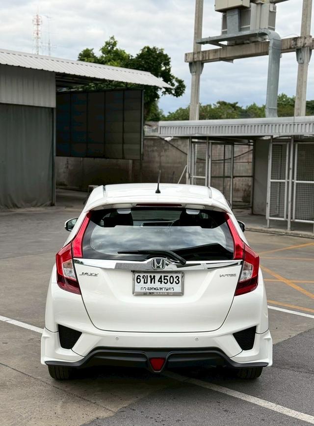 HONDA JAZZ 1.5V+ i-VTEC 2016 สีขาว