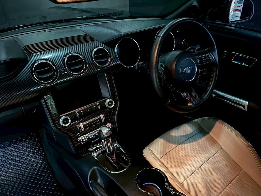 Ford Mustang 2.3 EcoBoost Coupe เลขไมล์เพียง 66,xxx Km. สีดำดุดัน ปี 2016 14