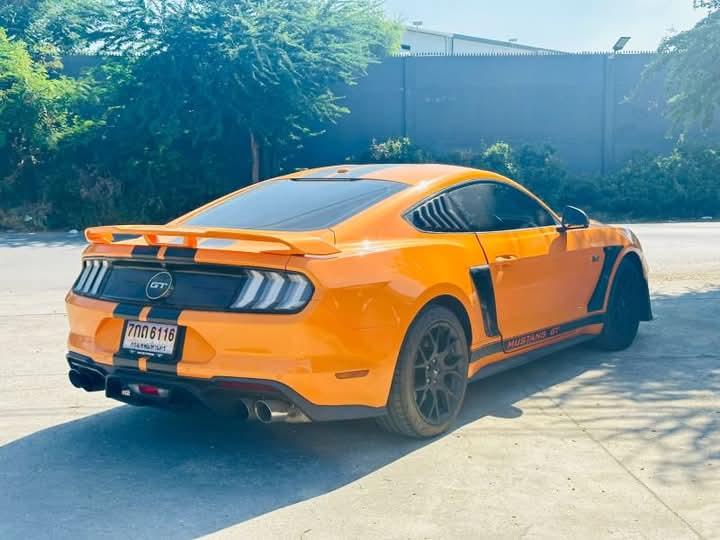 Ford Mustang สีเหลือง 5