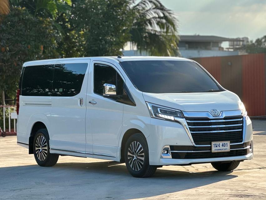 รหัสรถ PAT401 Toyota Majesty 2.8 Premium 6A/T สีขาวมุก ปี 2020