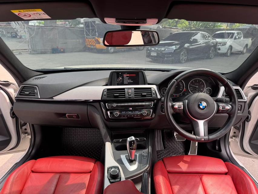 BMW 320d M Performance F30 Sedan AT ปี 2021 12