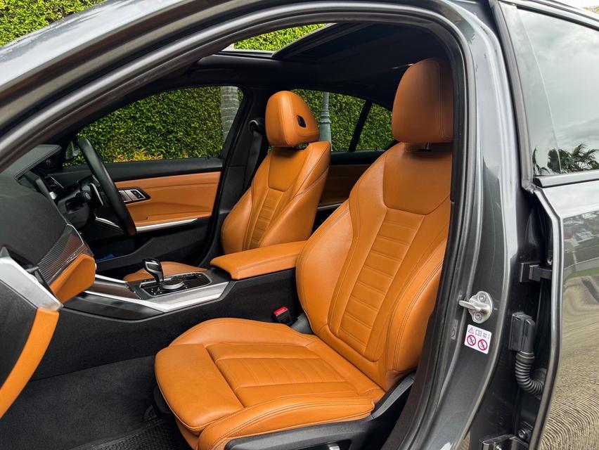 รหัสรถ AVA518 🇩🇪 BMW 330e Msport G20 Top ปี 2021 12