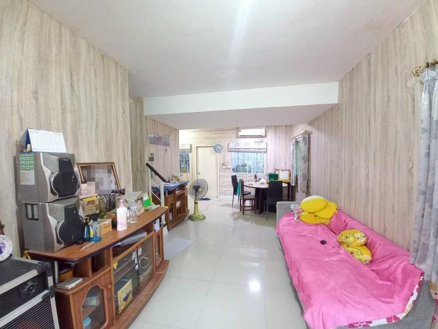 ขายบ้าน 2 ชั้น หลังริม หมู่บ้านพฤกษา78 ถนนฉลองกรุง53 ใกล้โรงงานฮอนด้า 2