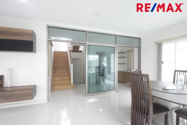 บ้านเดี่ยวภัสสรเพรสทีจเพชรเกษม ปิ่นเกล้า สาย4 บ้านใหม่ไม่เคยอยู่ ตกแต่งพร้อมเฟอร์ แอร์ สวนกว้าง 61.9วา ขายขาดทุน ต่อรองได้ 5