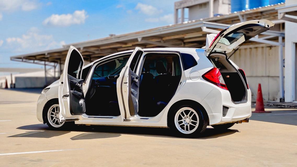 HONDA JAZZ 1.5 SV A/T ปี 2015 รูปที่ 9