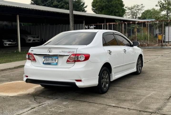 Toyota Corolla Altis สีขาว มือสองสภาพดี 2