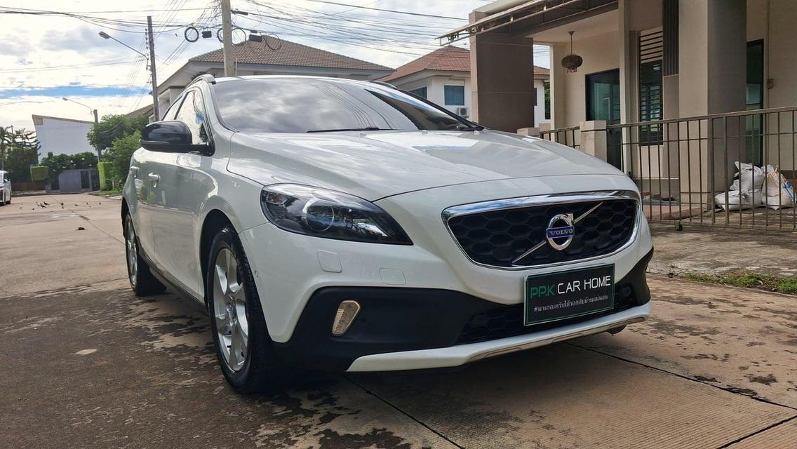 ปี2015 Volvo V40 Cross Country T5 ไมเนอร์ TOP สภาพสวย มือเดียว
