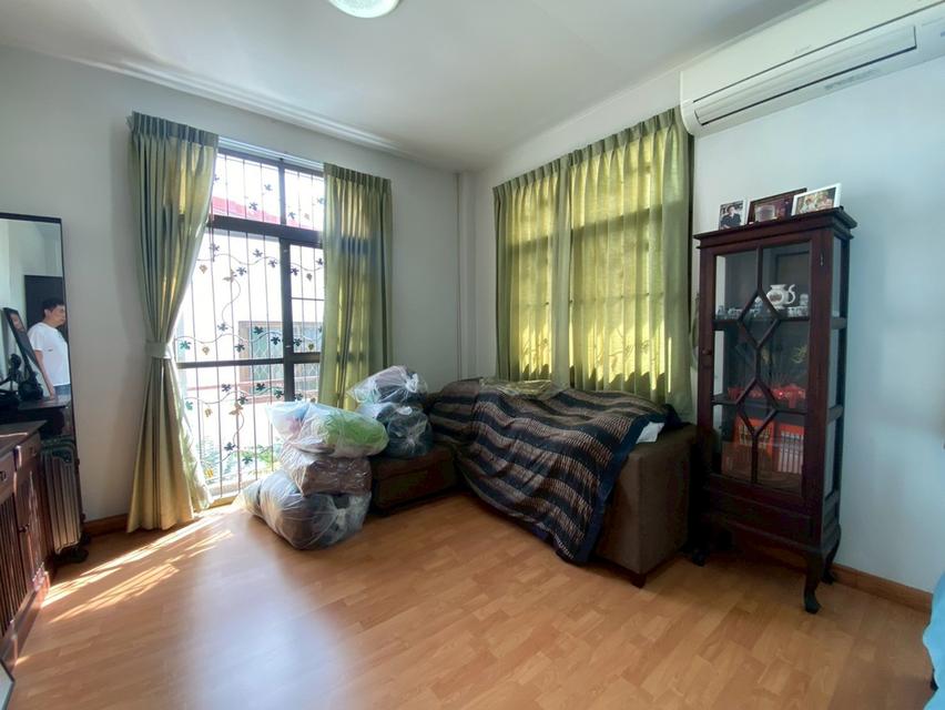 ขายทาวน์เฮ้าส์ 2 มือสอง หลังริม หมู่บ้านจิราวดี ซอยนนทบุรี 8 บ้านสภาพดี ทำเลดี พร้อมอยู่ ใสถานีรถไฟฟ้า MRT สถานีแยกนนทบุรี 1 รูปที่ 7