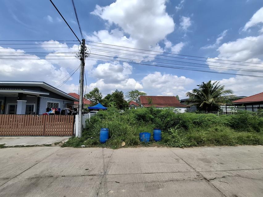 🏡✨ ขายที่ดิน ทำเลดี ใกล้เมืองอุดร ✨🏡  📍พิกัด: ต.หนองขวางกว้าง อ.เมือง จ.อุดรธานี  🌿 เนื้อที่ 85 ตารางวา (ถมที่ดินให้ฟรี) 2