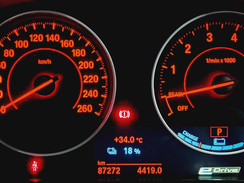 2018 BMW 330e 2.0 F30 (ปี 16-20) 2.0 M Sport Sedan AT 6