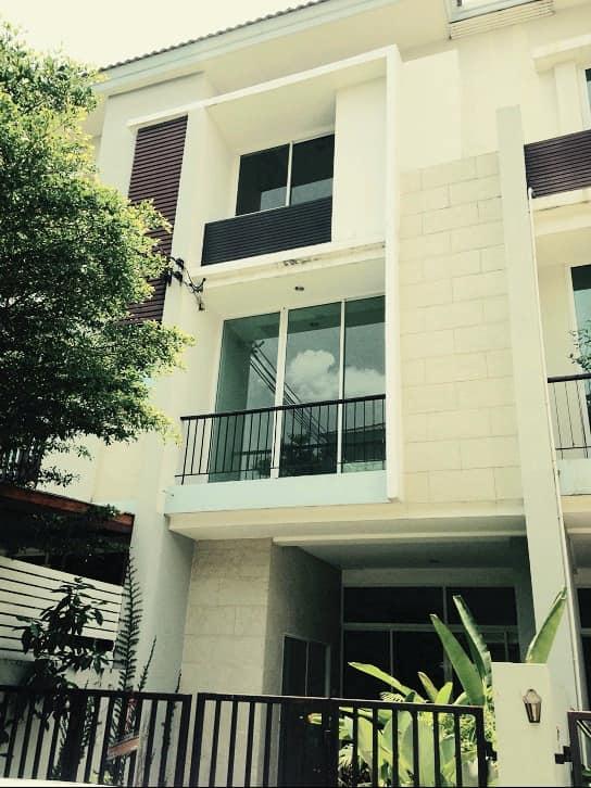 🏡✨Townhouse Forrent 3 Storey - 3 bed 3 bath **Fully furnished 📍Location: Sathorn Narathiwat Rama3 Bangkok