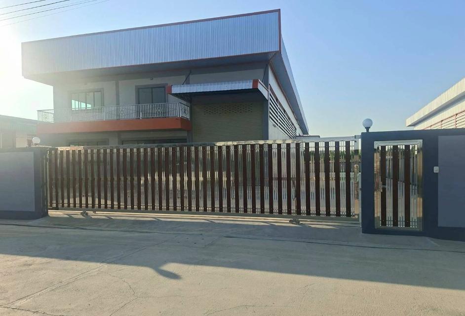 ขายโรงงานอุตสาหกรรมมือหนึ่ง สมุทรสาคร ขอใบรง.4ได้ พื้นที่ใช้สอย 560-800 ตรม.