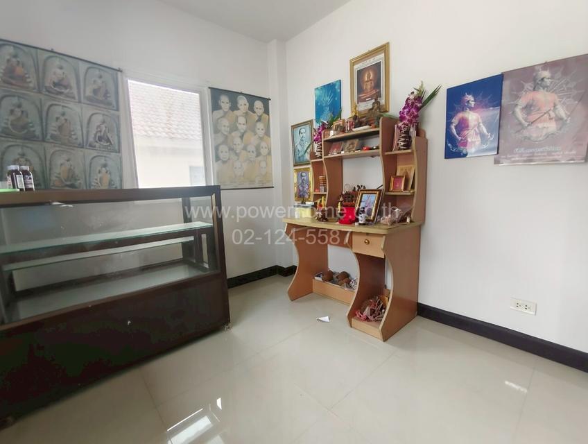 หมู่บ้านอู่ทองเพลส 6 ซอยเปียร์นนท์ ใกล้ตลาดเปียร์นนท์ ถนนลำลูกกา ต.คูคต อ.ลำลูกกา จ. ปทุมธานี 18