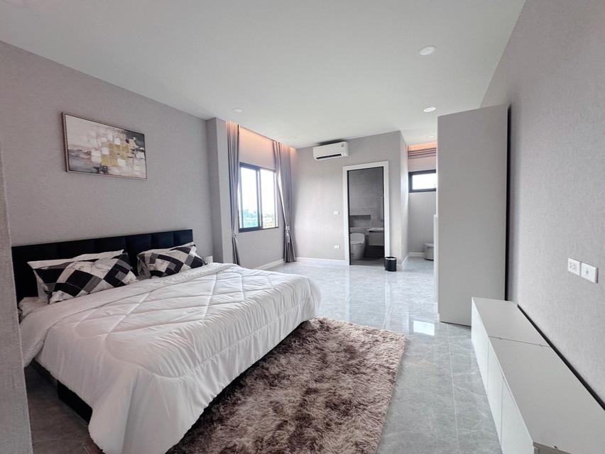 ให้เช่าพลูวิลล่า สไตล์ โมเดิร์น 120,000 ทุ่งกลม 6