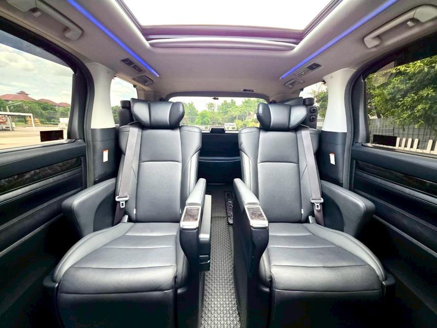 Toyota ALPHARD SRC สีดำ ปี 2021 ไมล์ 48,000 กม.  12