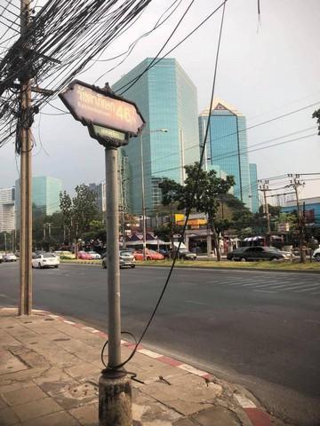 ขายที่ดินพร้อมสิ่งปลูกสร้าง 329 ตรว. แปลงมุม ถนนพหลโยธิน 35 ใกล้ BTS รัชโยธิน 4