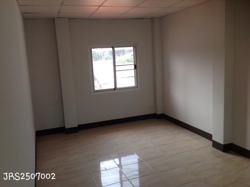 ขายบ้าน 2 ชั้น 3 ห้องนอน 2 ห้องน้ำ 9