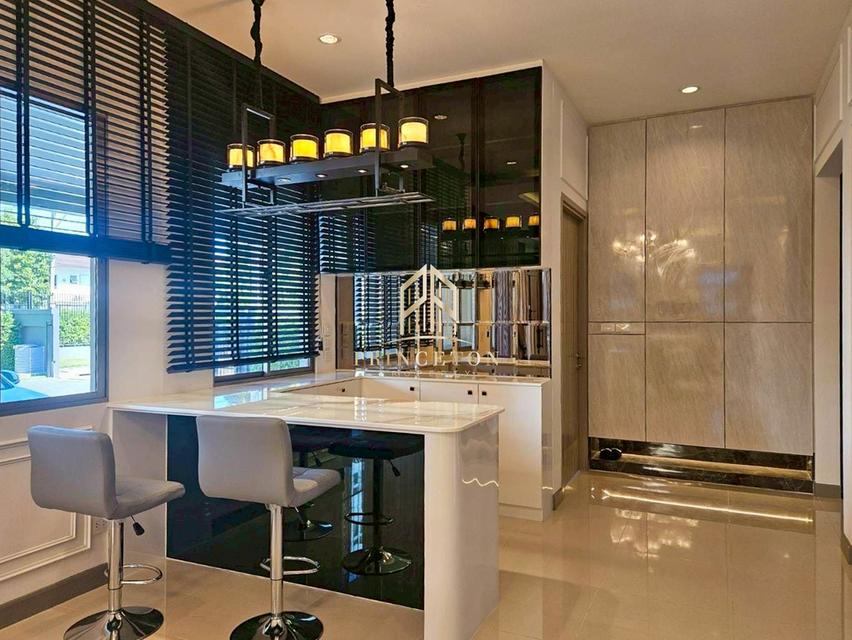 The Palm Bangna–Wongwaen Prime Bangna location with convenient access to expressways and full amenities 6