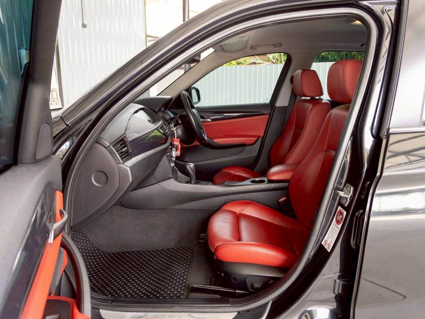 BMW X1 sDrive 18i Sport ปีจด 2015 15