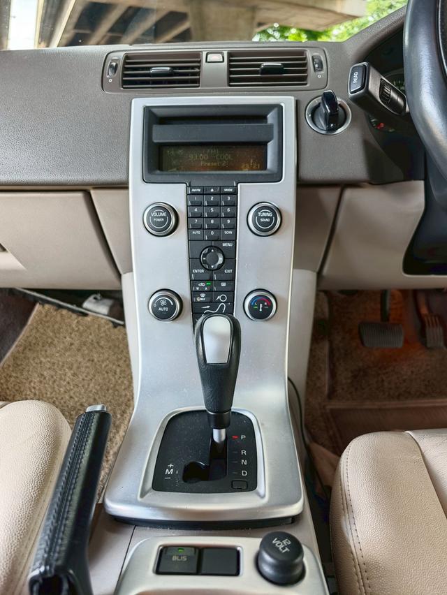 Volvo V50 Year 2013 9