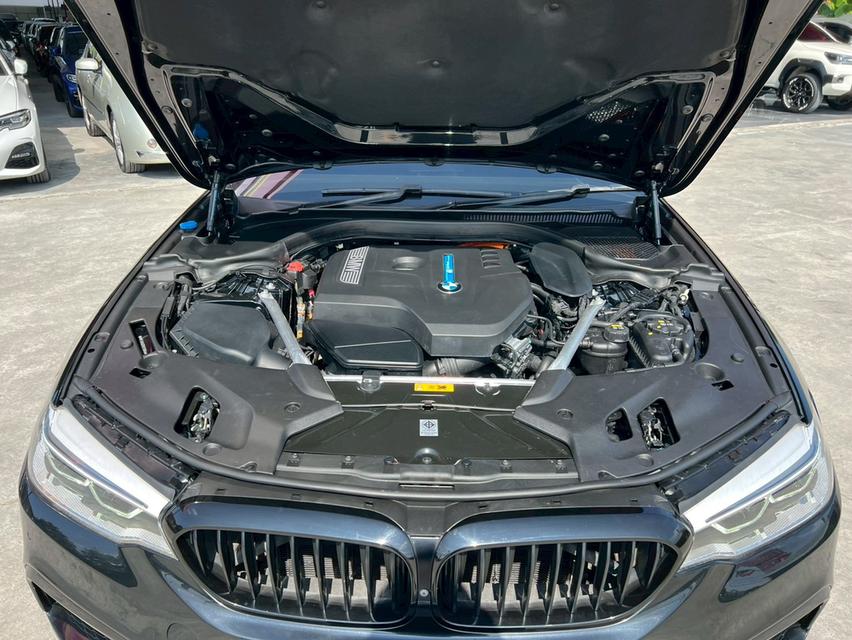 ปี 2020 BMW SERIES 5, 530e 2.0 M SPORT เกียร์ออโต้ มือเดียวป้ายแดง 19