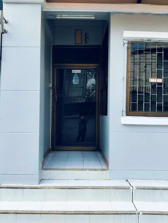 ขายอพาร์ทเม้นท์ PT&PP3 3 ชั้น ขนาด 150 ตร.ว. ซอยลาดพร้าว 80 แยก10 ใกล้ MRT ลาดพร้าว 71 4