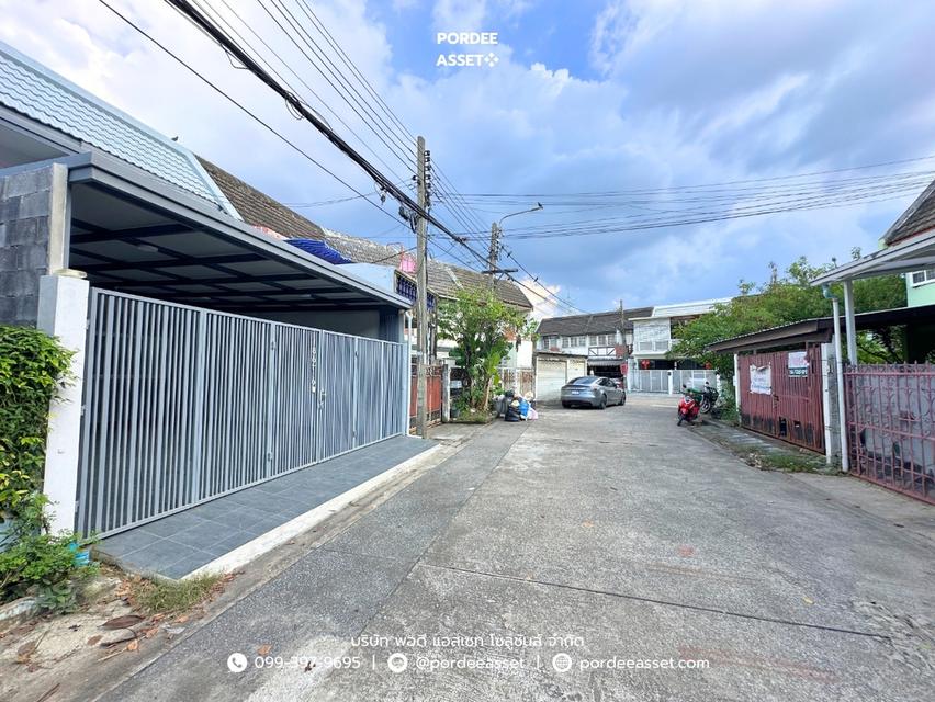 หมู่บ้านประชากรไทย ลาดพร้าว 93 รีโนเวทใหม่ทั้งหลัง ต่อเติมเต็มพื้นที่ จอดรถ 2 คัน ใกล้ MRT มหาดไทย : Prachakornthai Village Ladprao 93 19