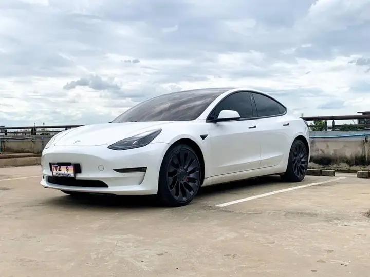 รถบ้านราคาเบาๆ  Tesla Model 3 เชียงใหม่ 2