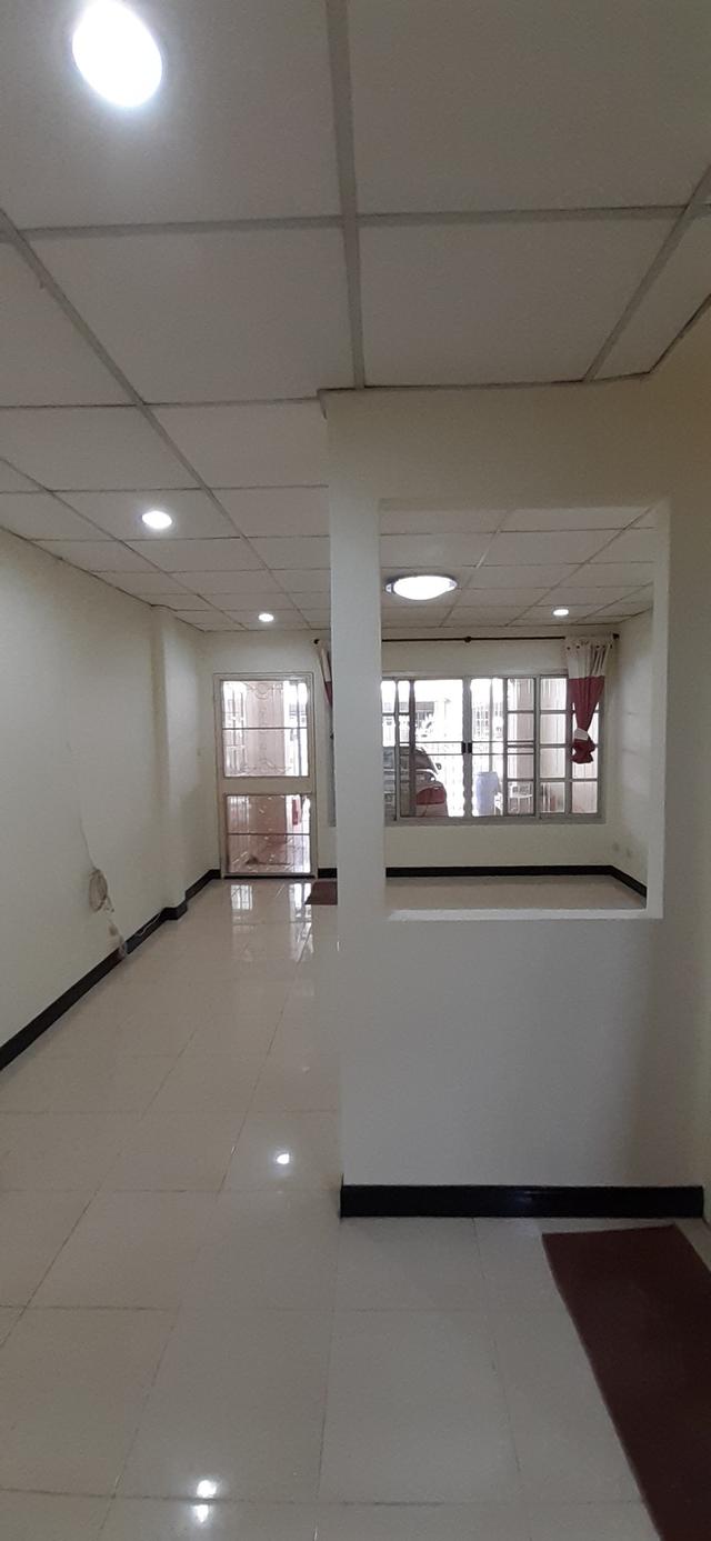 ให้เช่า ทาวน์เฮ้าส์ขนาด 17 ตร.ว. 2 ห้องนอน 2 ห้องน้ำ 1 ที่จอดรถ ห่างจากรถไฟฟ้าสีเขียว 300 เมตร 3