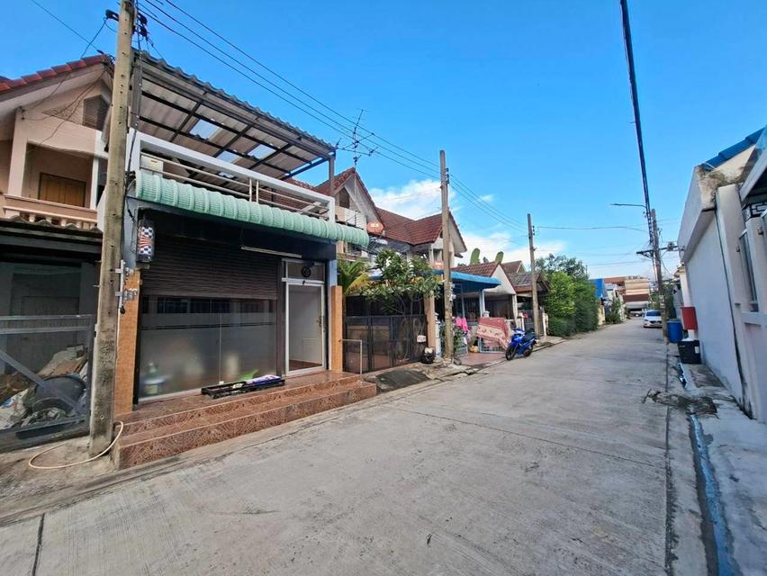 ขายบ้าน 2 ชั้น ซอยรามอินทรา34 แยก18 (ซอยอยู่เย็น) ถนนประดิษฐ์มนูธรรม 3
