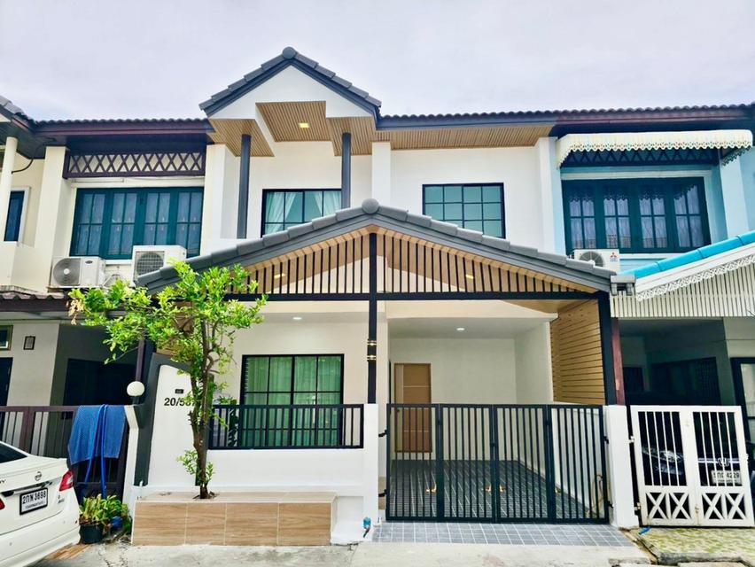 หมู่บ้านวรารักษ์ เลียบคลองสอง 27 1