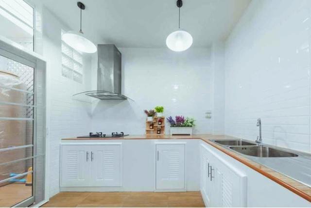 ตลาดบางใหญ่ 2.4 กม. ถ.กาญจนาภิเษก หรูมหากาพย์ MRT คลองบางไผ่ 1.4 กม.ให้เช่าทาวน์เฮ้าส์ 2 ชั้น รร.กสิณธร 20 ตร.วา.160 ตร. 6