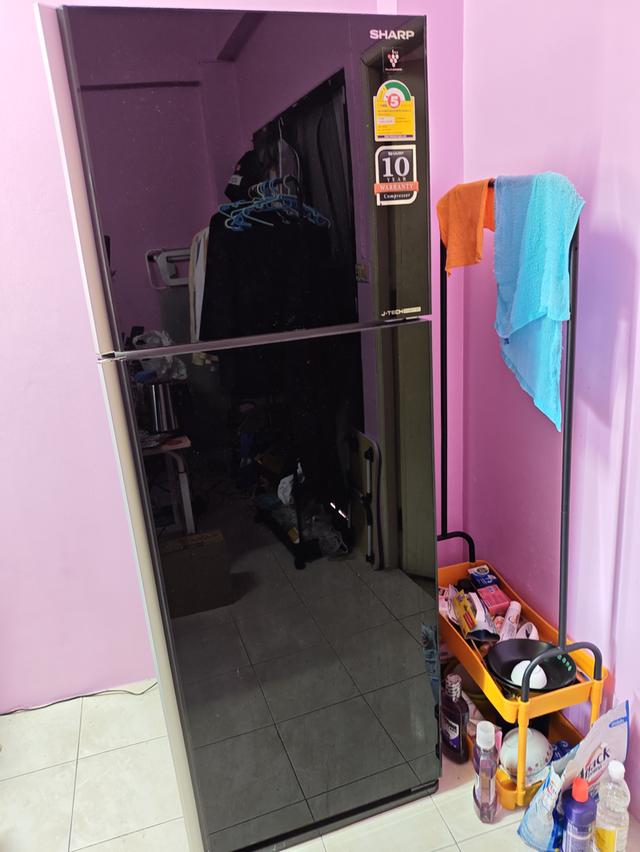 ขายตู้เย็น sharp 2 ประตูขนาด 14.4 คิวสภาพใหม่คล้ายเพียง 6,000 บาท