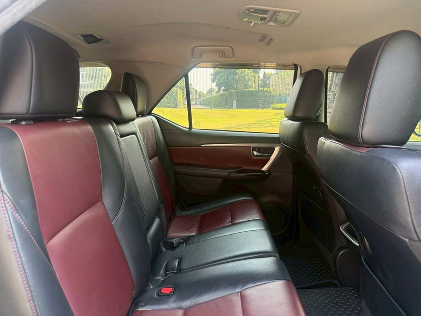 TOYOTA FORTUNER 2.8 TRD SPORTIVO 2WD ปี 2016 สีขาว ไมล์ 90,xxxkm. 12