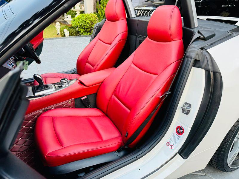 BMW Z4 2.0turbo Msport วิ่งน้อย สีขาว ภายในแดงไมล์ 90,xxx กม. ปี 2013  14