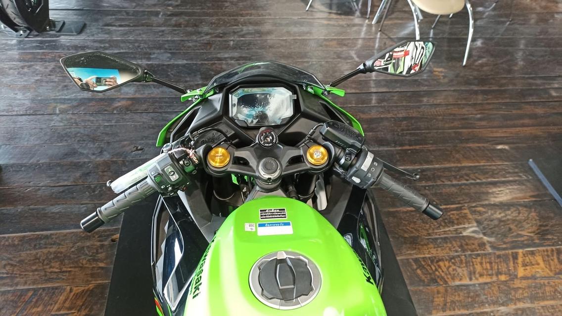 ส่งต่อ Kawasaki Ninja ZX-25R มือสอง 6