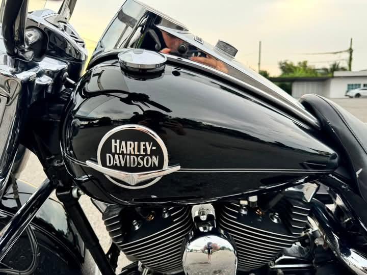 Harley Davidson Road King 2008 9