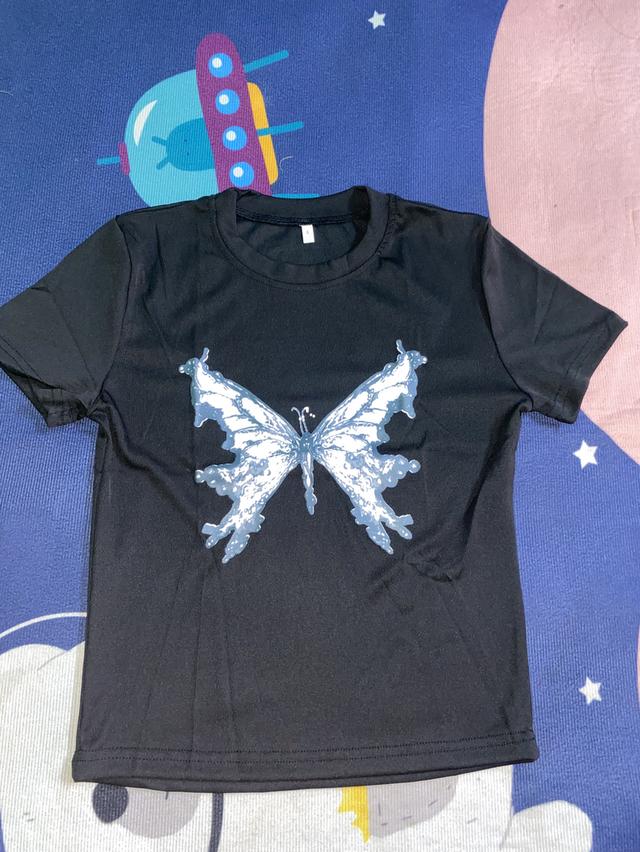 เสื้อมือ1ค่ะเนื้อผ้าไม่บางราคาไม่แรงเลยค่ะ 2