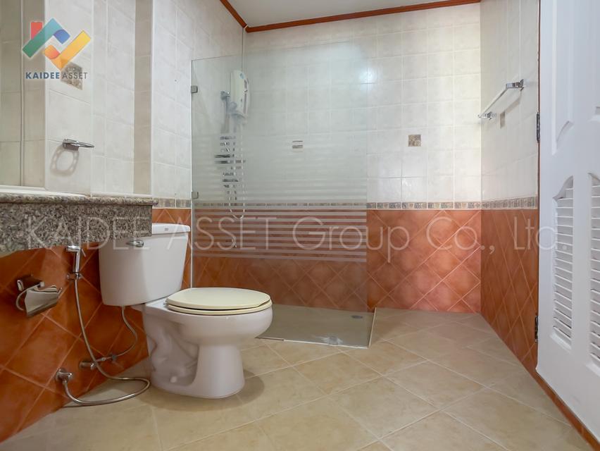 ทาวน์เฮ้าส์ ซอย นาคนิวาส 37 แยก 1-8 ถนน ลาดพร้าว 71 ขายถูก 13