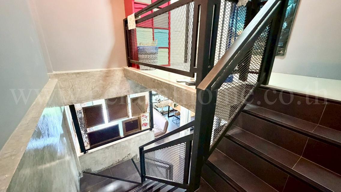 ทาวน์โฮม เด่นชัย คลองกันยา บางพลี หลังริม พื้นที่กว้าง ตกแต่งสไตล์ลอฟท์ 12