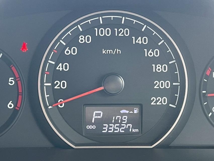 Hyunda H1 2.5 Elite ปี 18 10